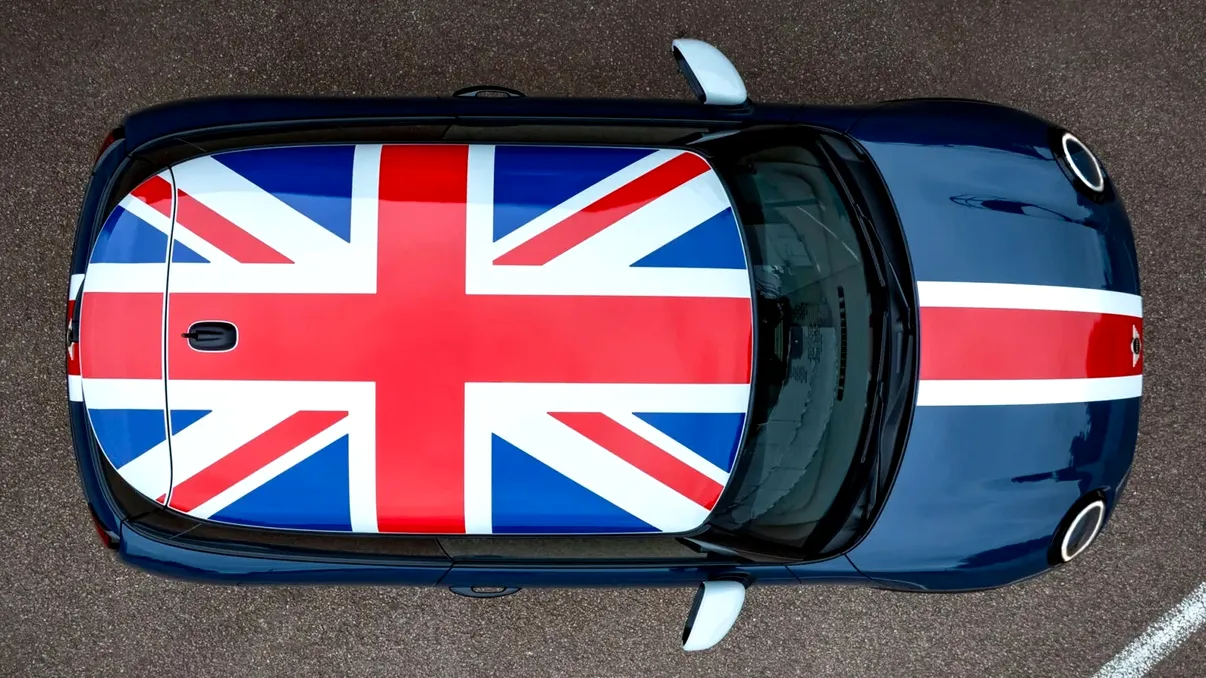 Mini răspunde edițiilor patriotice americane cu un Cooper britanic până la ultimul detaliu