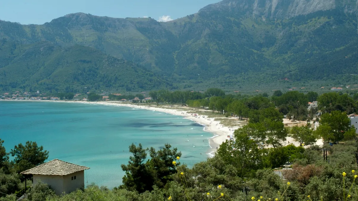 Vacanță de coșmar într-o vilă din Thassos. Ce a găsit un român în casa rezervată direct la proprietar: 