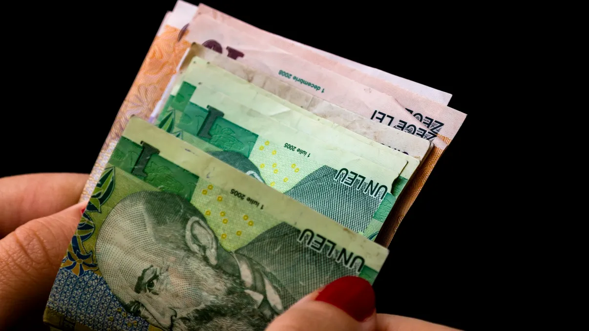 Cum te afectează munca la gri sau la negru. Riscurile pe care mulți le descoperă prea târziu, explicațiile pe înțelesul tuturor