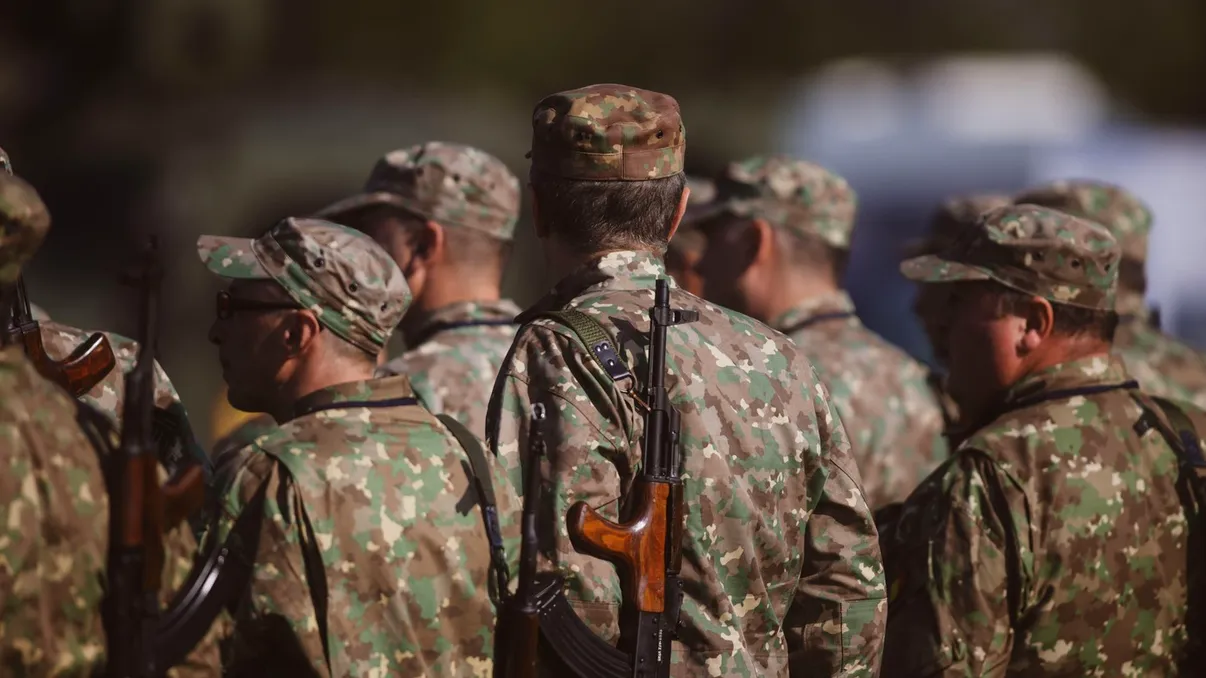 Ce salariu are un soldat profesionist în 2026. Cât câștigă subofițerii și ofițerii din Armata Română