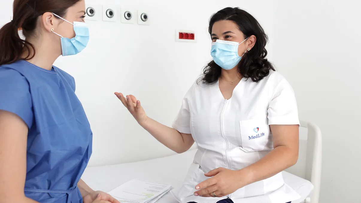 Simți cum se învârte totul cu tine deși nu te miști? Medicul neurolog explică de ce vertijul poate reprezenta o urgență medicală
