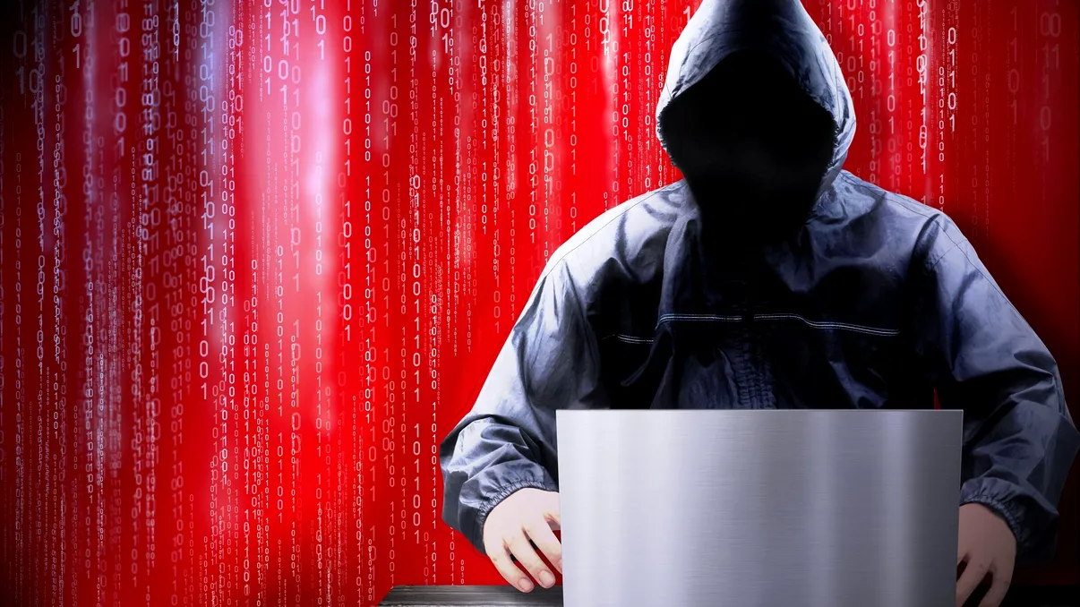 Companiile private de securitate cibernetică ar putea primi dreptul de a ataca hackeri din alte țări. Ce schimbă noua decizie a administrației Trump