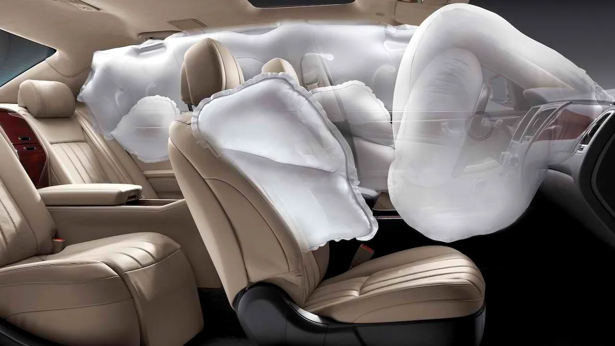 Airbag pasager dezactivat accidental: unde verifici și ce martori trebuie să urmărești