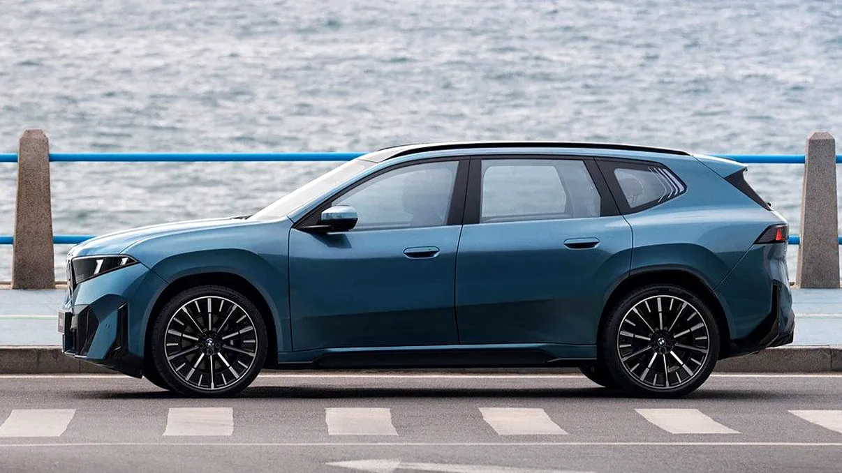 BMW „vinde doar poze” și tot adună comenzi: noul iX3 se apropie de 100.000 de rezervări și pornește în România de la 67.518 euro