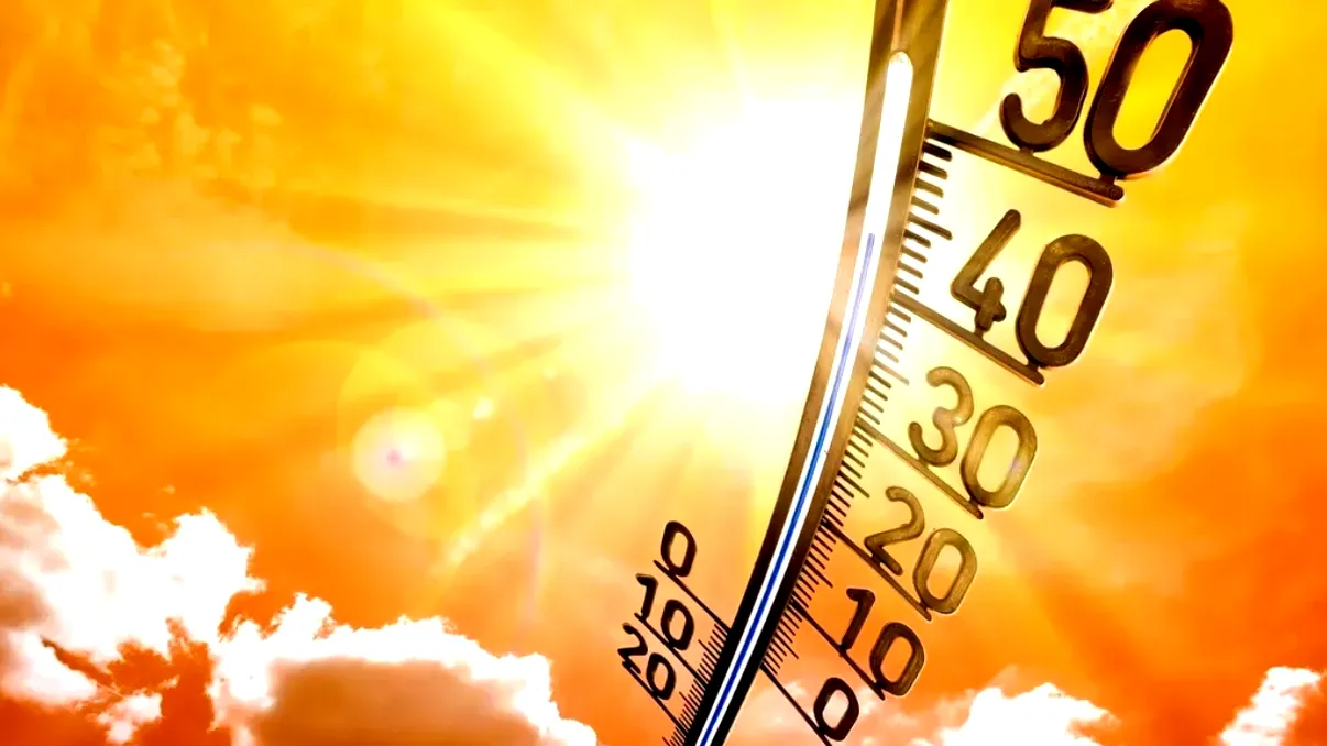 Cât mai durează canicula în România. ANM a anunțat când revin temperaturile normale