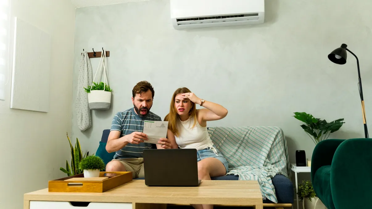 Ce aparate consumă cel mai mult curent în timpul caniculei. Cum poți reduce factura la energie