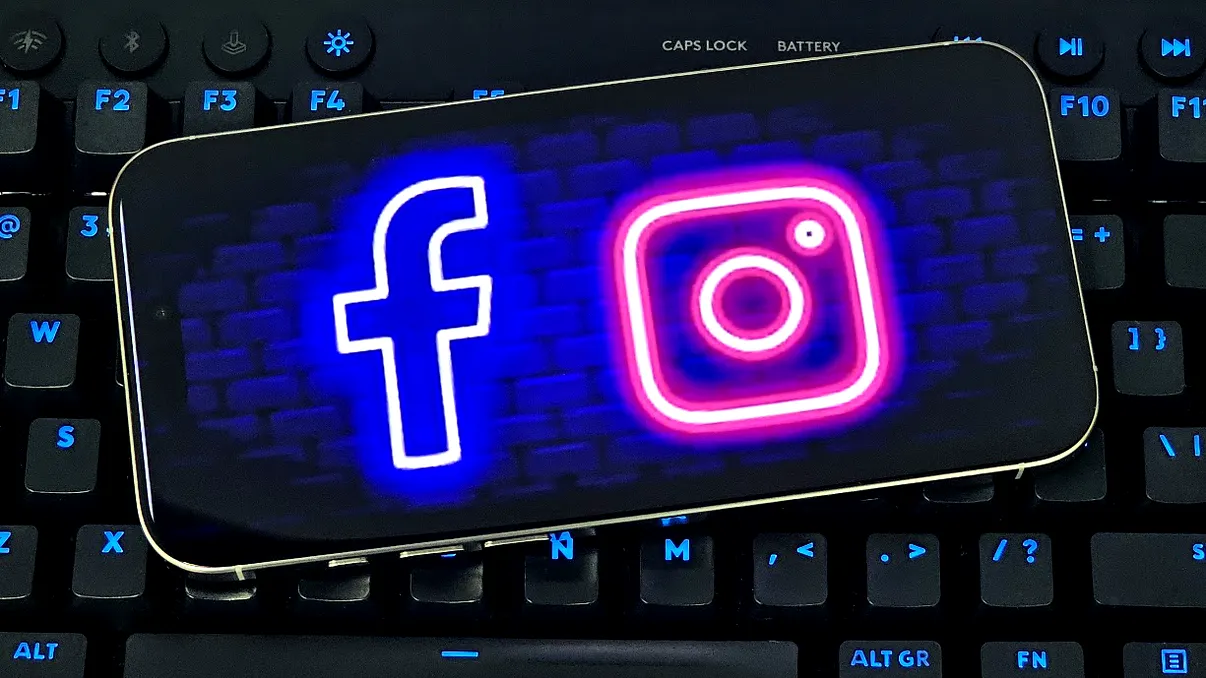 Facebook schimbă modul în care se deschide aplicația: Reels ajung în prim-plan