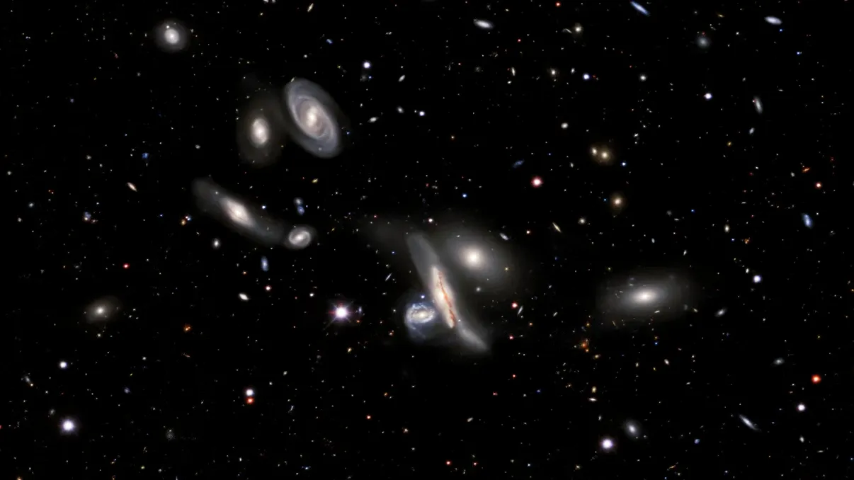 Astronomii au creat cea mai mare hartă 2D a Universului: 4 miliarde de obiecte au fost cartografiate deja