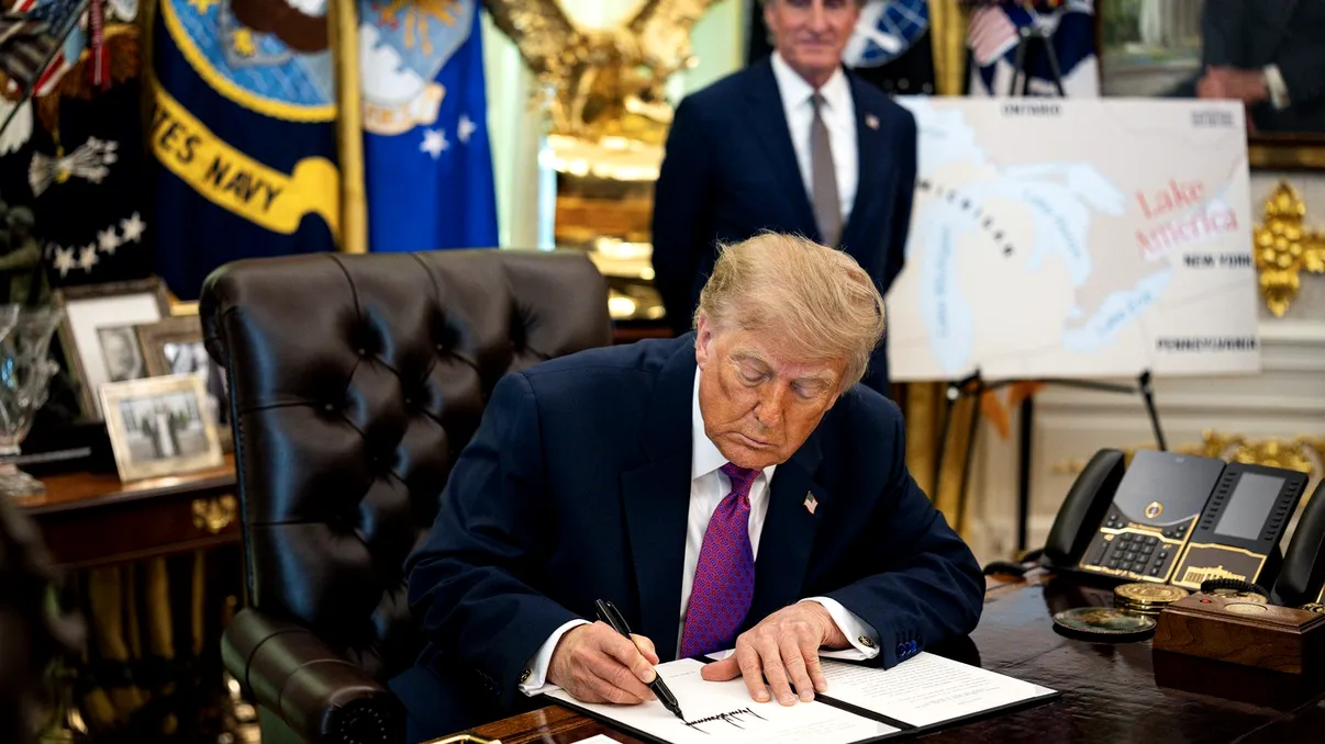 Donald Trump schimbă iar harta lumii. „Lacul America”, noul nume care a înfuriat Canada: 
