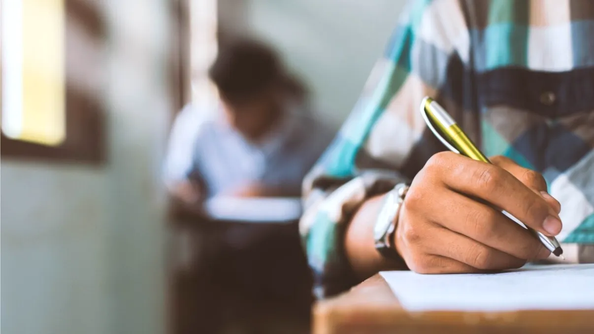Când se iau în calcul anii de facultate la pensie. Regula pe care trebuie să o știe absolvenții