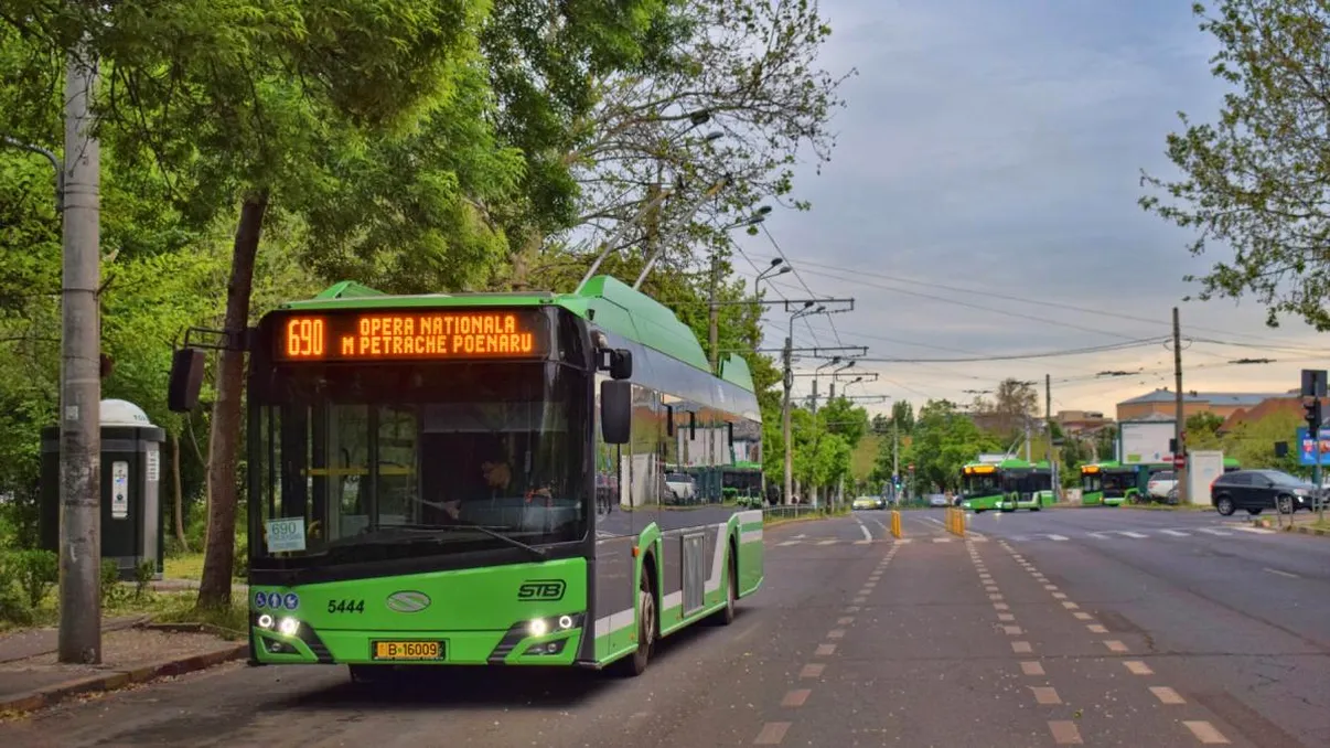 Ce probleme au apărut la noile autobuze, troleibuze și tramvaie din București. Ciucu: „Cele mai mari le avem cu Solaris”