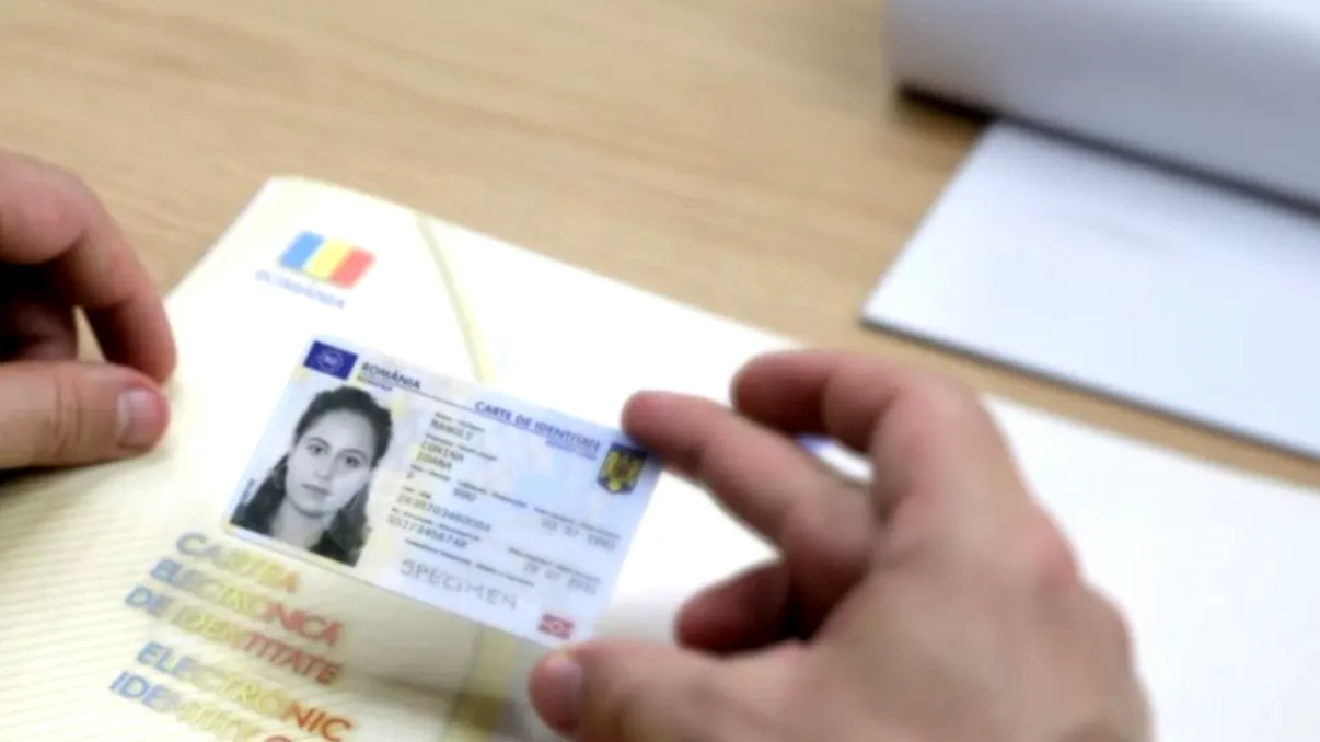De ce nu sunt românii mulțumiți de noua carte de identitate. Problemele apărute după trecerea la CEI