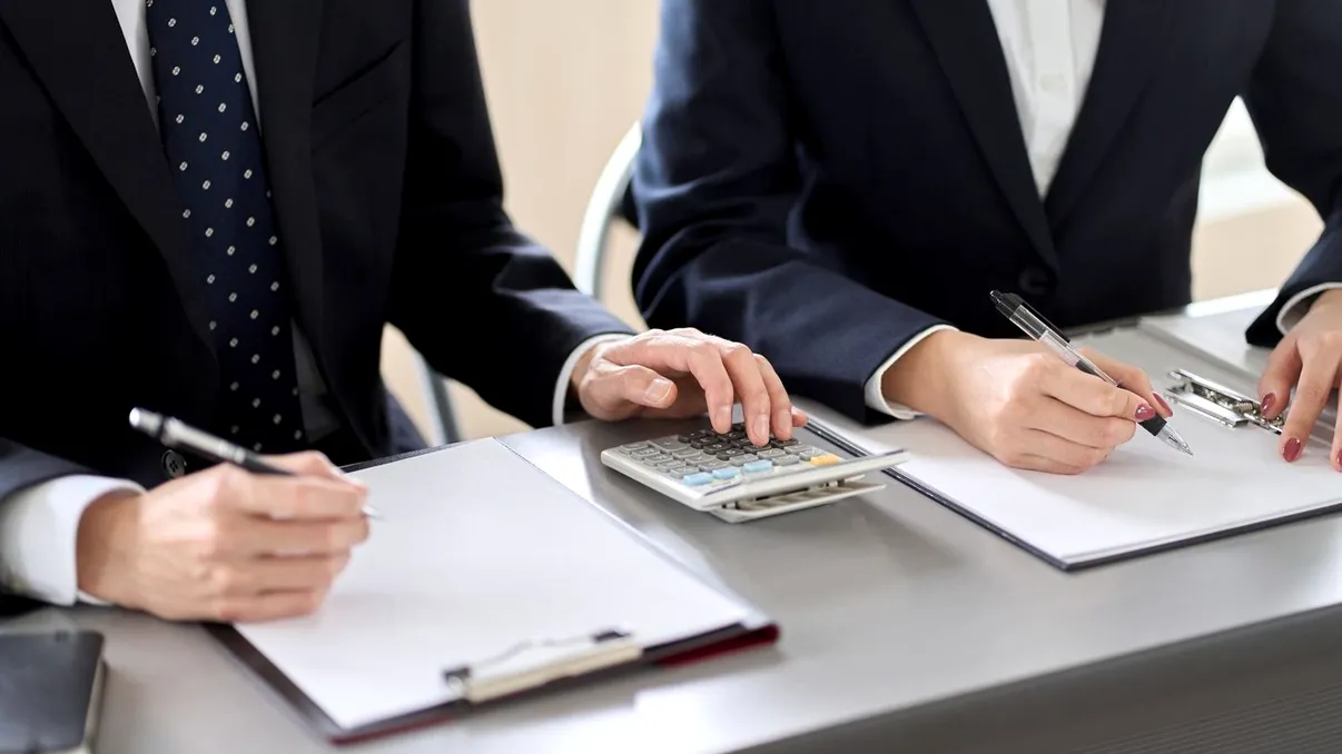 Taxă în plus pentru moștenitorii care amână succesiunea. Cât plătești după doi ani