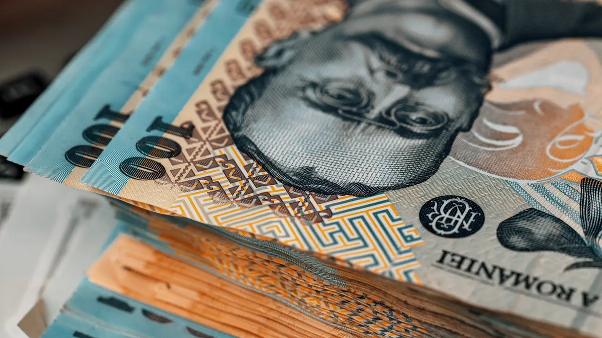 Când depunerile de numerar pot ridica semne de întrebare. Ce verifică ANAF în conturile persoanelor fizice