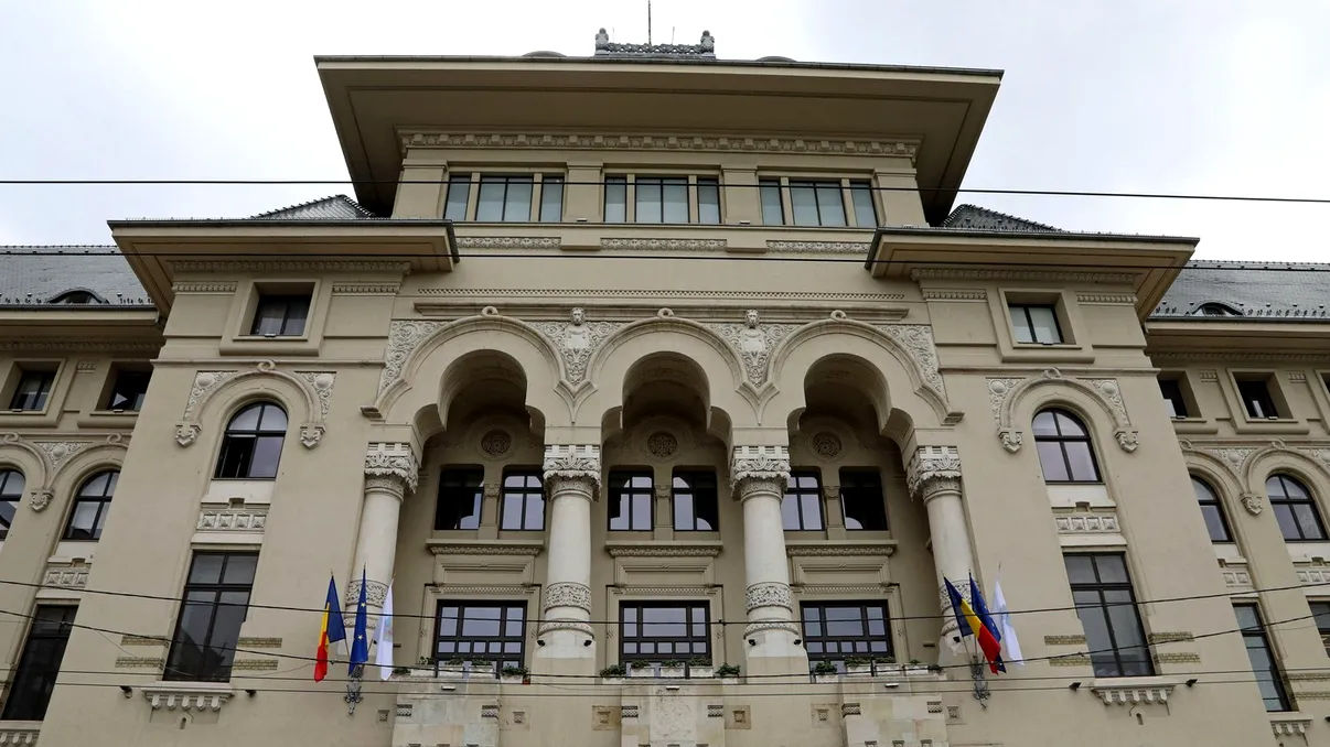 Cât câștigă un primar în România în 2026. Salariile din București, marile orașe și localitățile mici