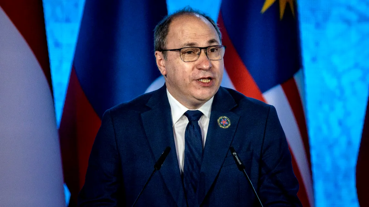 Mihai Dimian, mesaj despre disciplina în școli: „Profesorul trebuie să impună disciplina la ore și să aibă exigență în evaluare”
