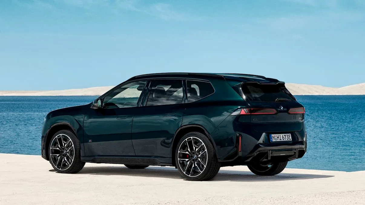 BMW lansează un SUV electric de 612 CP, care ajunge la 100 km/h în 3,9 secunde. Noul iX3 M60 xDrive are autonomie de până la 754 km