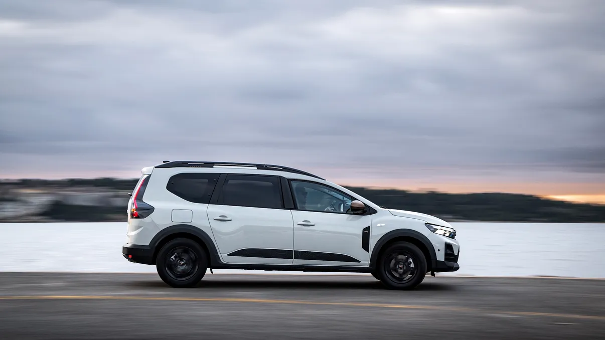 Dacia Jogger cu motor pe GPL în concediu: autonomie, alimentare și planificarea traseului