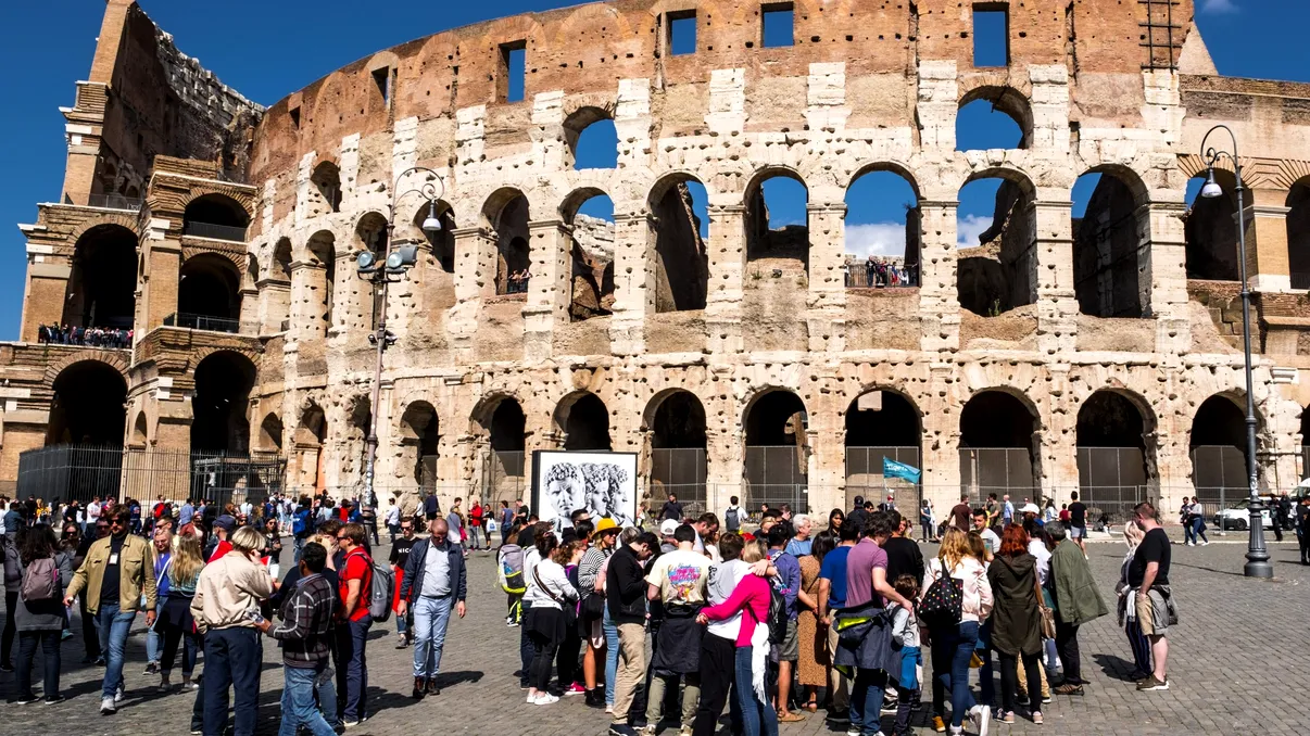 Roma nu vrea taxă de intrare pentru turiști. Primarul propune restricții pentru închirierile pe termen scurt