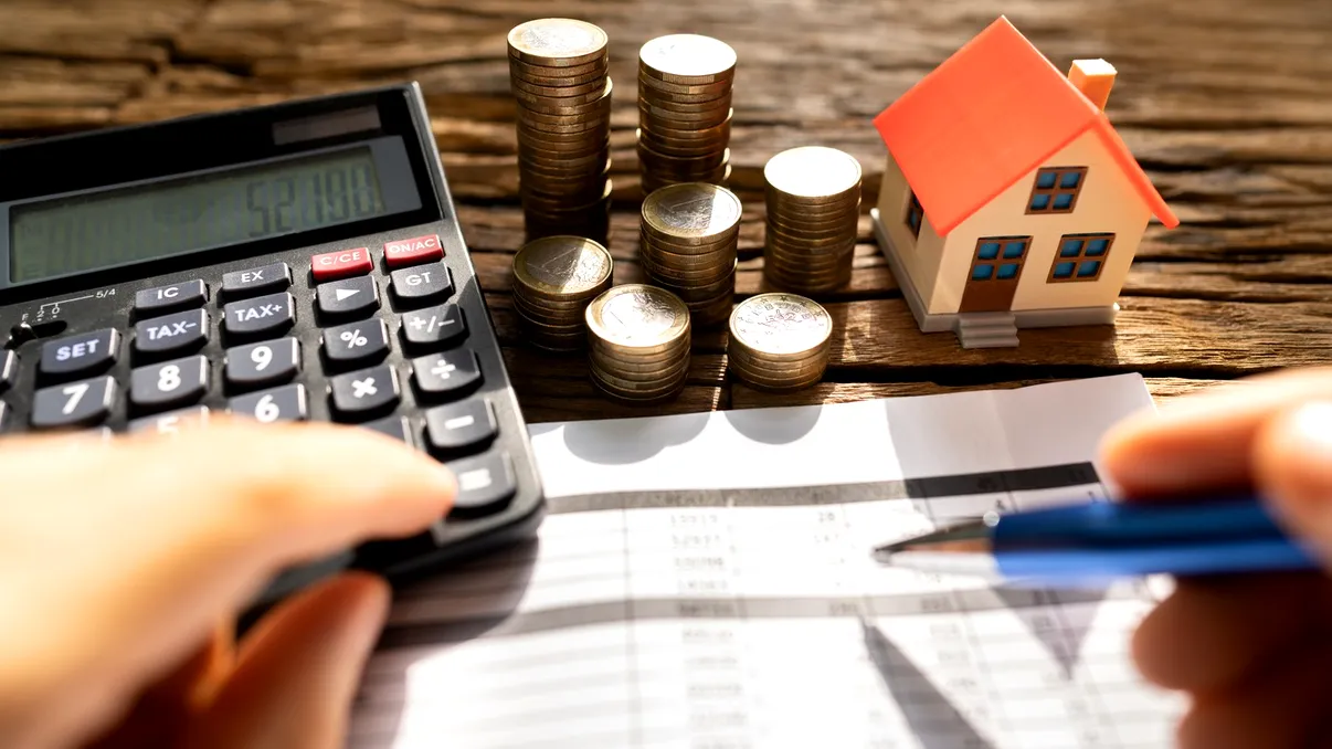 Românii care ar putea fi cei mai afectați de noul calcul al impozitului pe locuință. Cine riscă să plătească sume uriașe