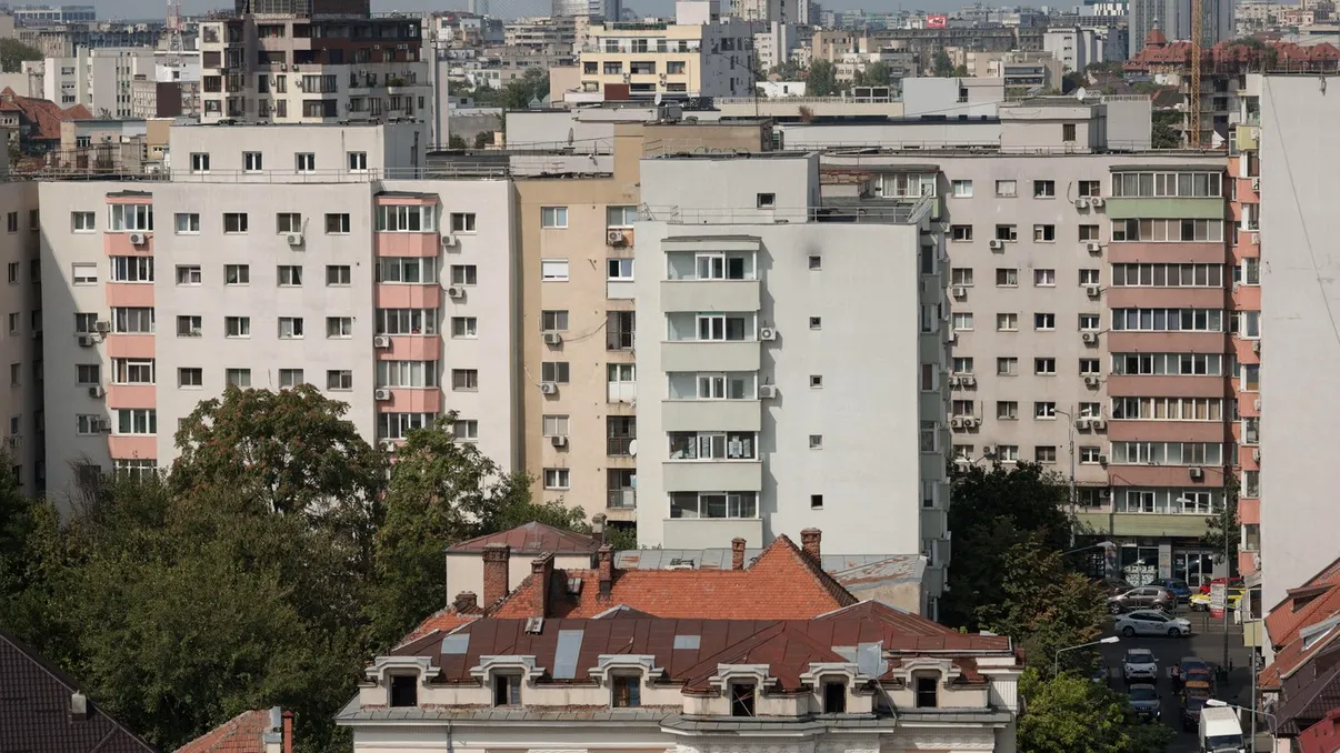 Ce se va întâmpla în următorii ani cu apartamentele din blocurile comuniste. Pericolul ignorat de mulți proprietari