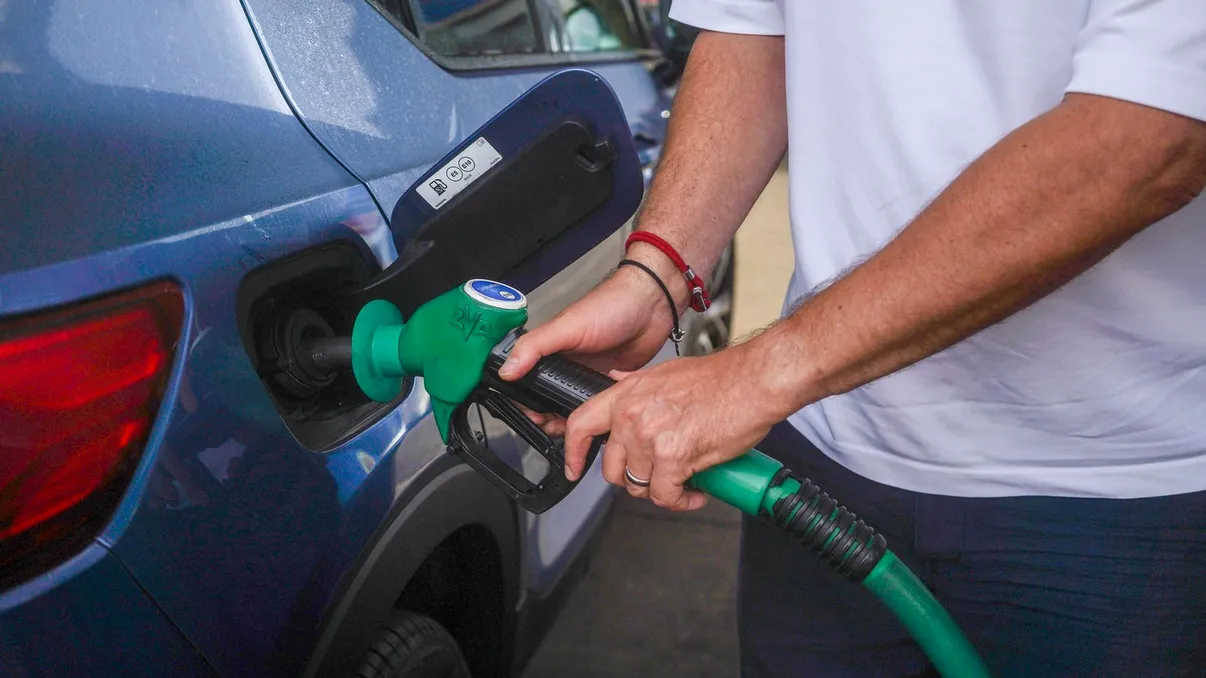 Tot mai puțin petrol disponibil pentru situații de criză. Ce urmează pentru prețurile la benzină și motorină