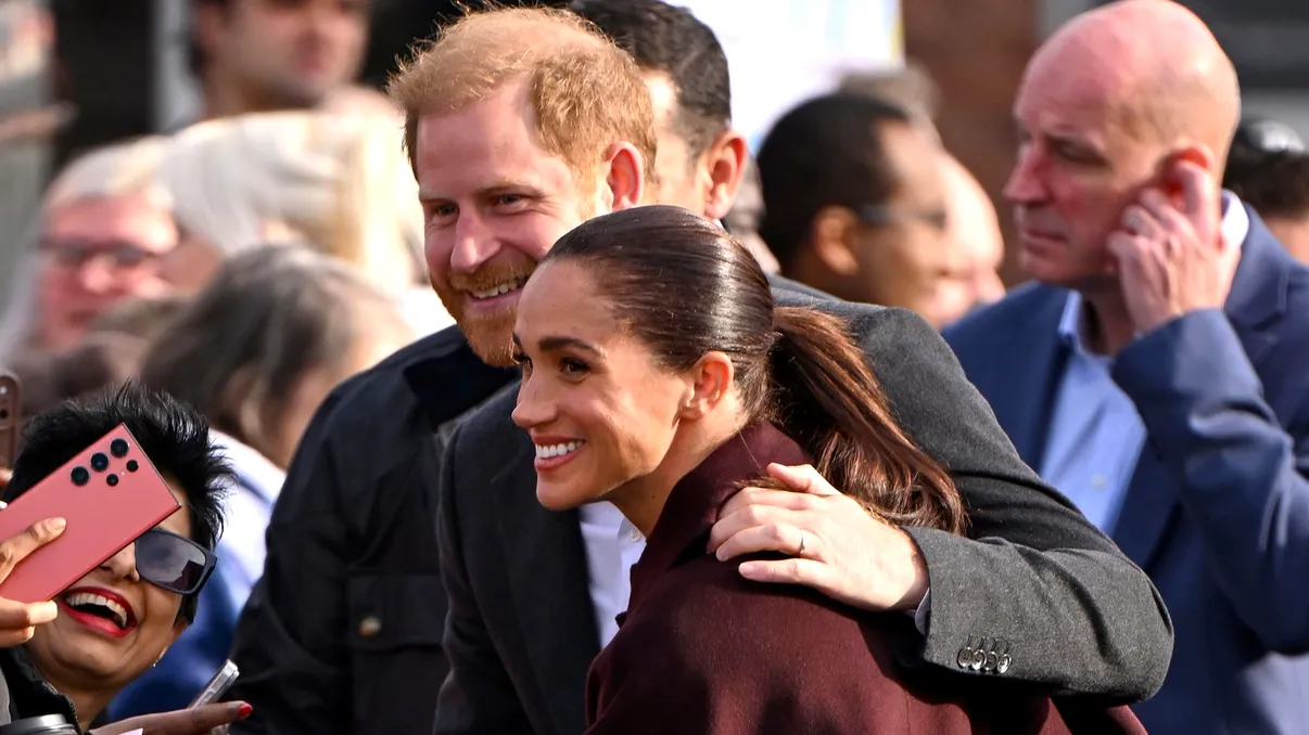 Revenire cu aer regal pentru Harry și Meghan. Ce s-a întâmplat la Nottingham și de ce securitatea rămâne marea problemă