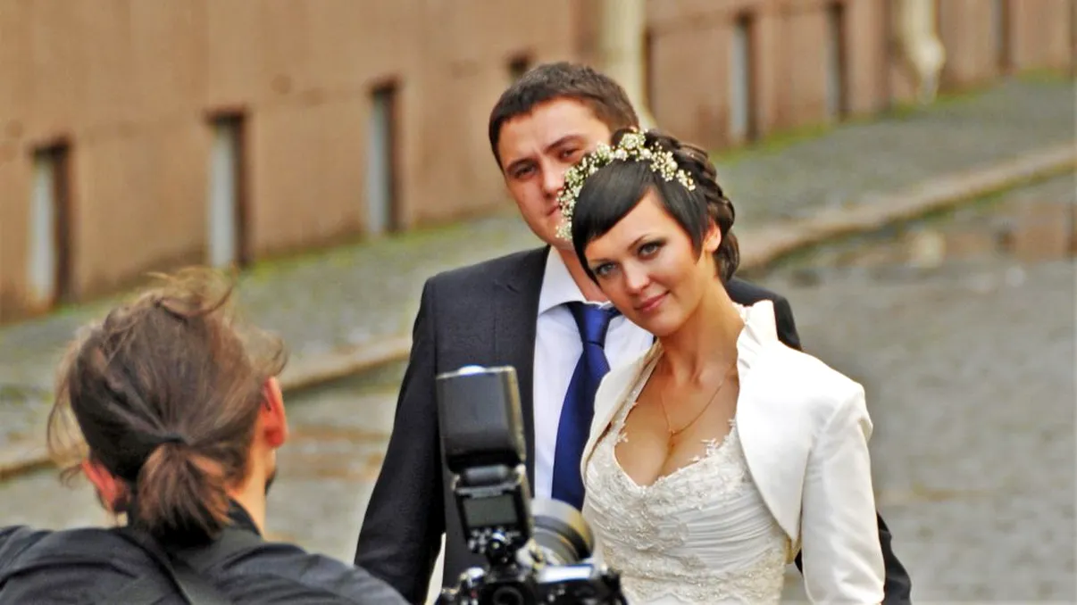 ANAF vrea să-i spui pe ce spargi banii la nuntă: ce amendă iei dacă nu zici