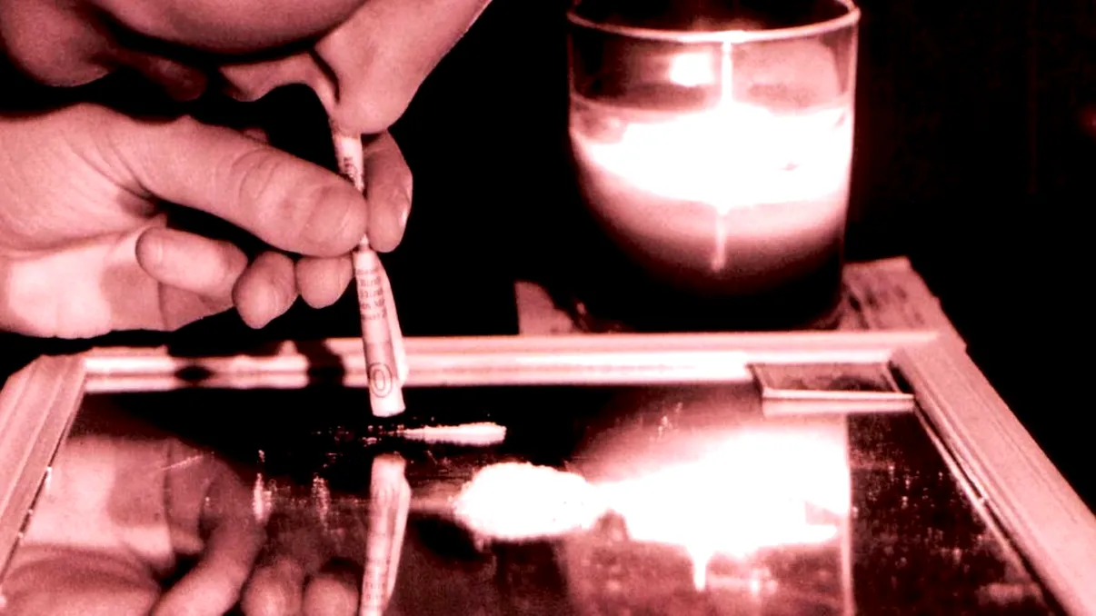 Captură record de cocaină în România: kile de droguri, găsite pe aeroport