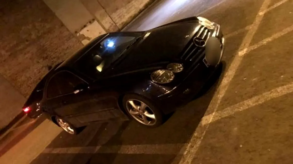 Cum se răzbună o clujeancă pe iubitul ei: îi lasă un mesaj scris cu un cui pe mașina de lux