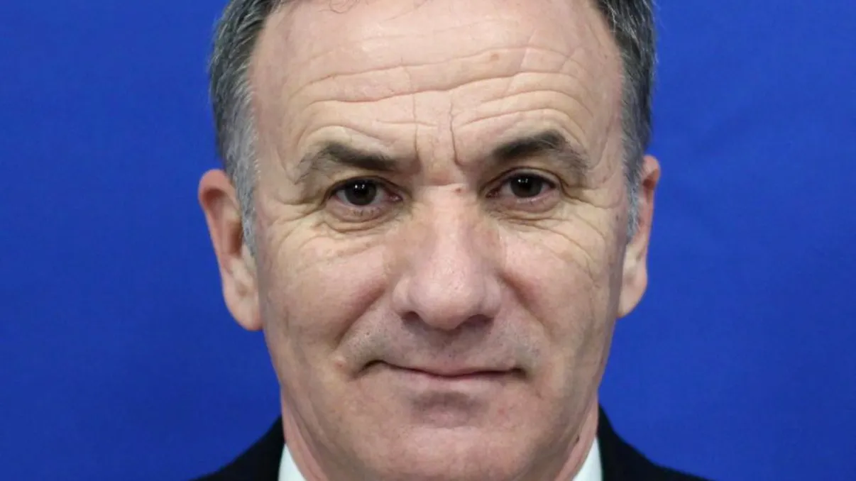 Traseism înainte de alegeri: cine e parlamentarul care pleacă din PSD