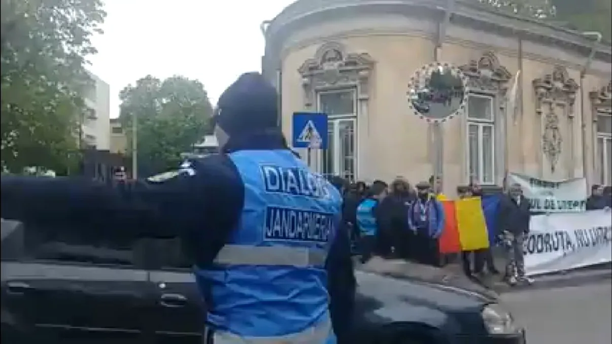 UPDATE Mobilizare de amploare la ÎCCJ, unde sute de persoane protestează: ce se întâmplă la procesul lui Dragnea - VIDEO