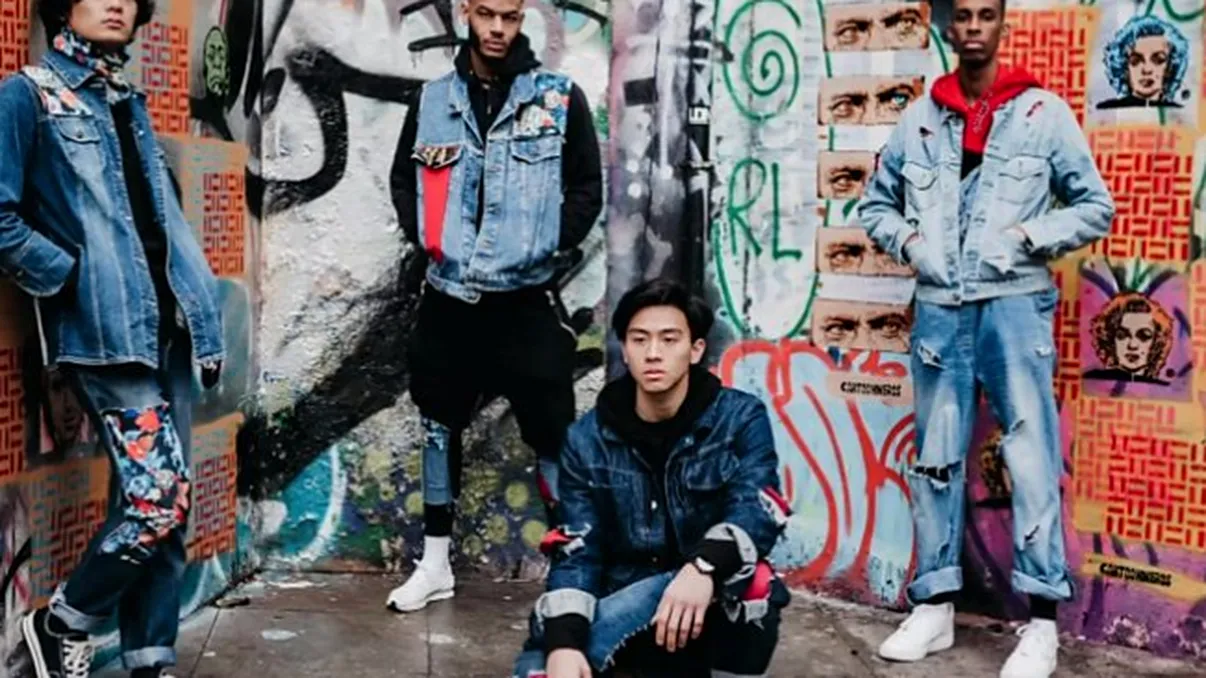 Londra și noua modă pentru bărbați: MODESTIA. Cum se inspiră din islam unii creatori