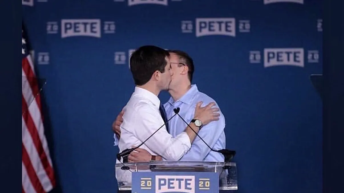 Bărbatul care ar putea fi primul președinte gay al SUA. Cine este „primarul Pete”