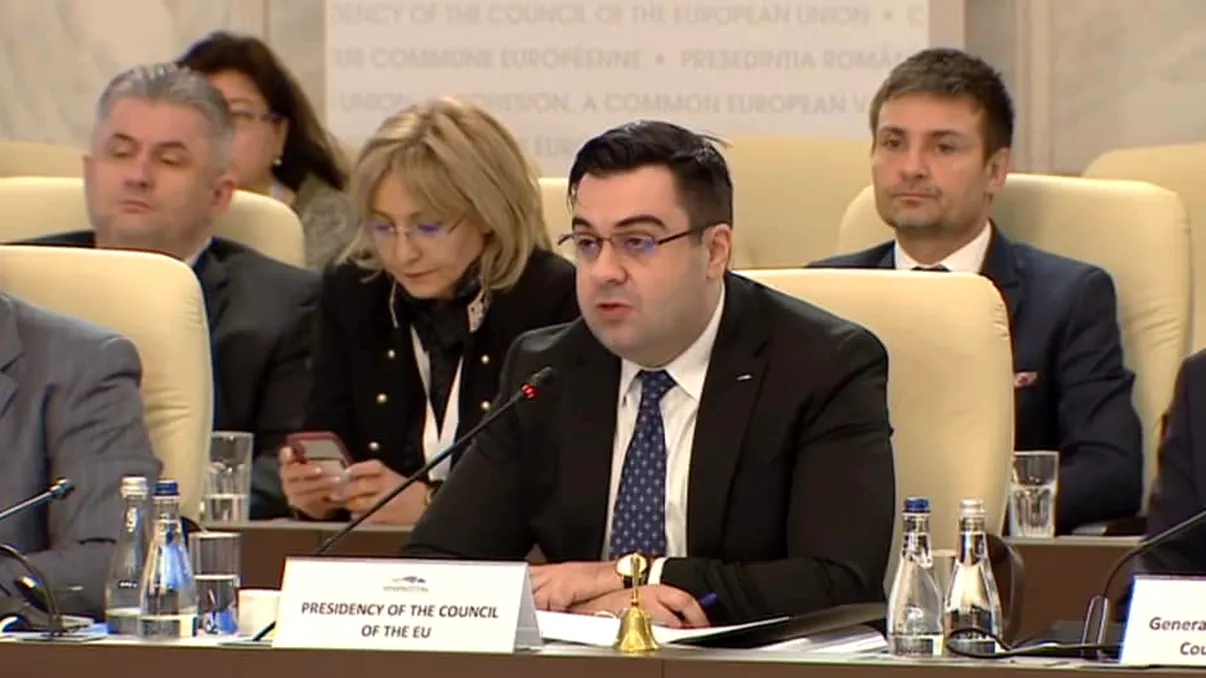 Ministrul Transporturilor, vizat de încă un dosar penal