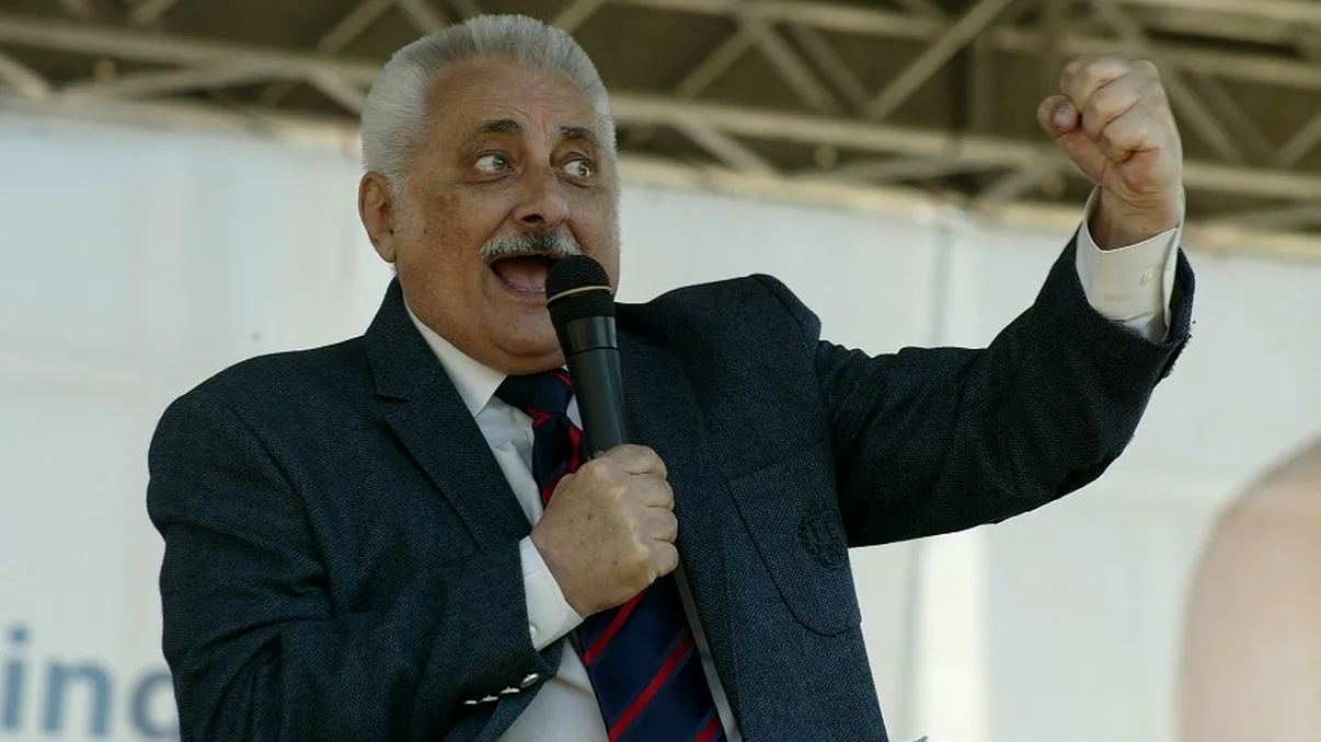 Cum a apărut Nicolae Bacalbașa la mitingul PSD de la Galați! Protestatarii aproape l-au linșat. FOTO