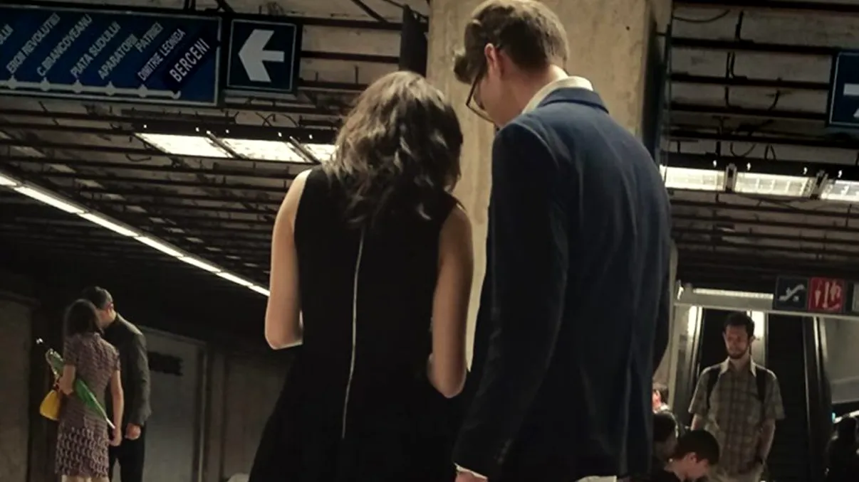 Gestul impresionant al unui tânăr, în metroul din București, devenit viral pe internet. 