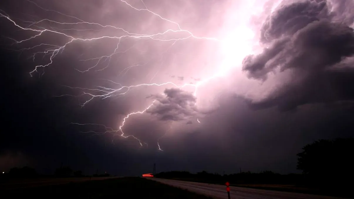 Prognoza meteo, luni, 3 iunie: ANM a emis avertizări de vreme severă. Vezi zonele afectate