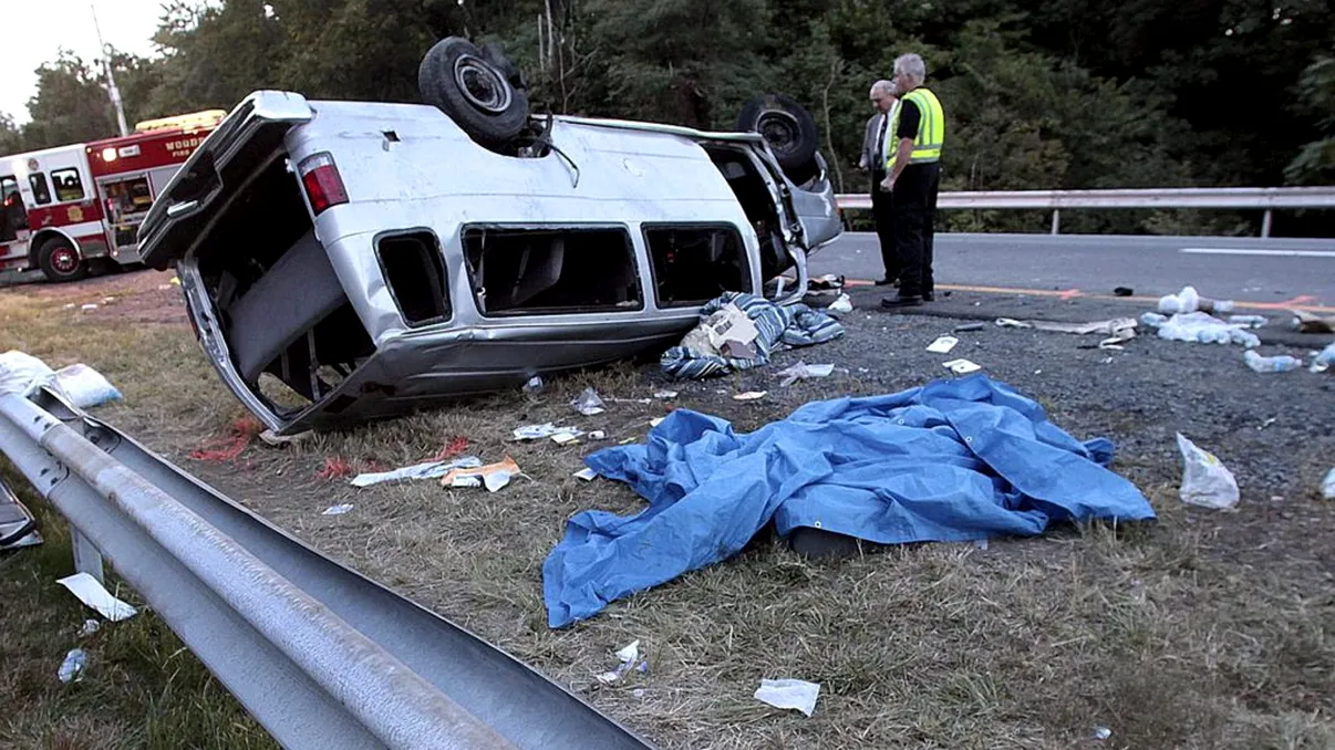 Accident rutier deosebit de grav. 15 oameni au murit și 20 au fost răniți. Cine sunt victimele