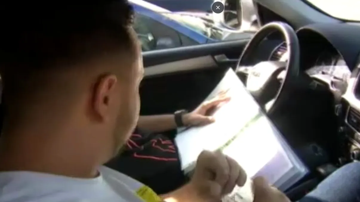 Bacalaureat 2019. Cum au fost surprinși trei tineri într-o mașină, înainte de examen. ”Ne pregătim bine!”