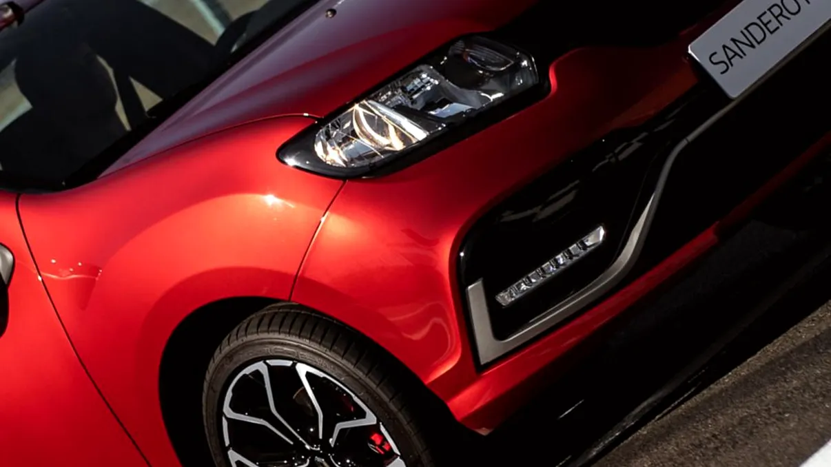 Cum arată noua Dacia Sandero, gândită de Renault. E „monstrul” șoselelor la care românii au visat dintotdeauna