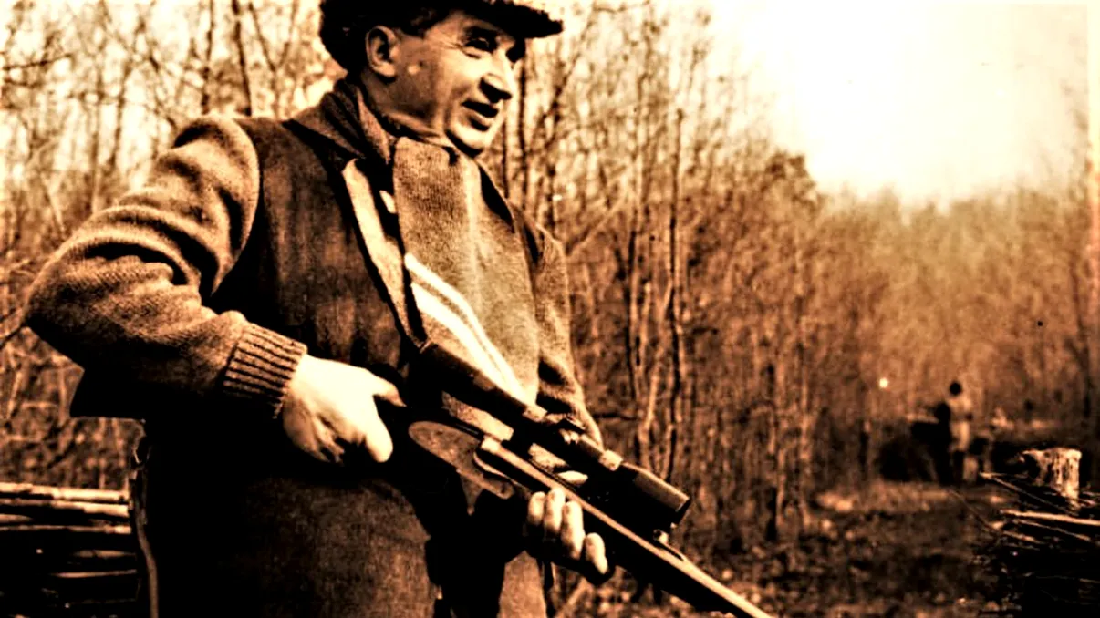 Povești haioase și triste despre partidele de vânătoare ale lui Ceaușescu: „A așteptat o jumătate de oră ca să se trezească cerbul”