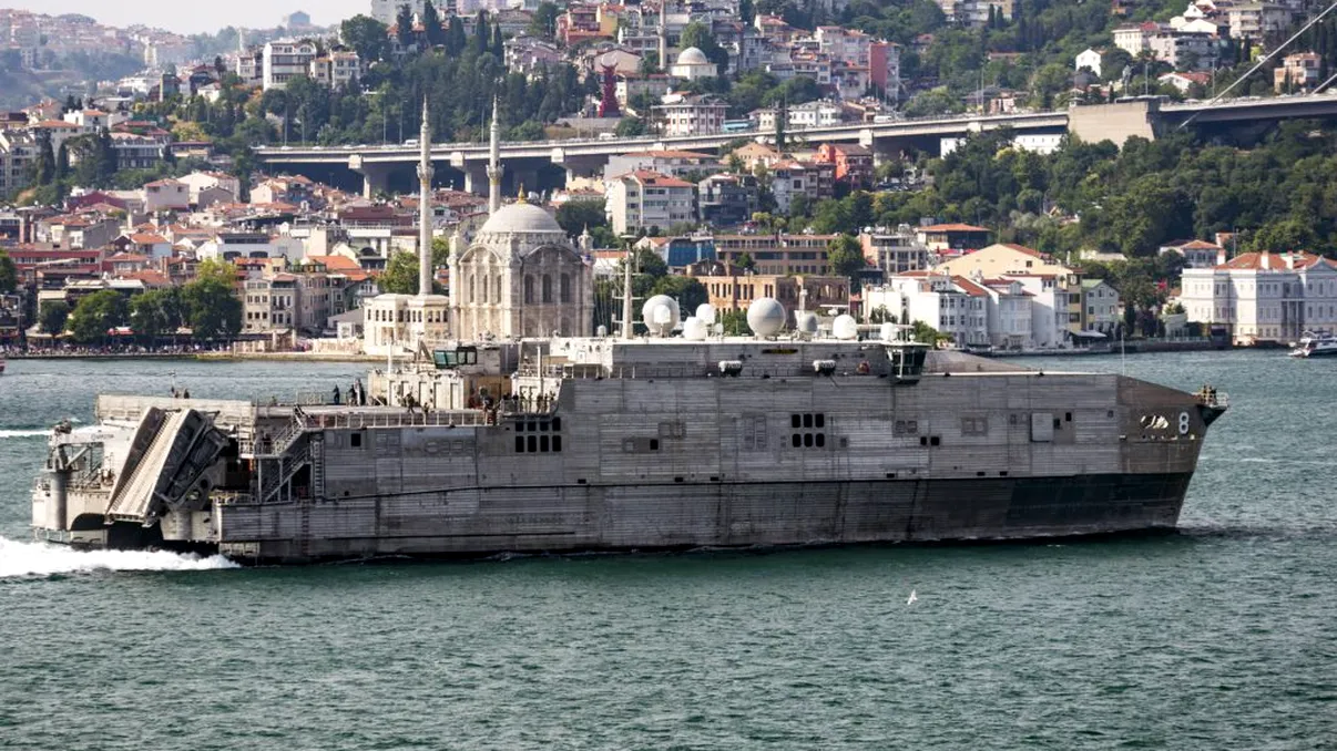 Marea Neagră, monitorizată de Rusia: avertismentul vizează o navă militară americană