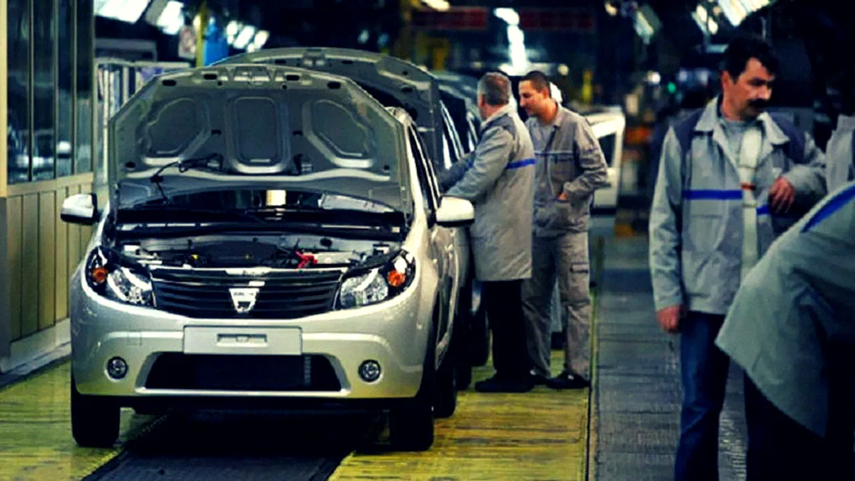 Ce salariu are un inginer de la uzina Dacia Mioveni cu tot cu sporuri și bonusuri