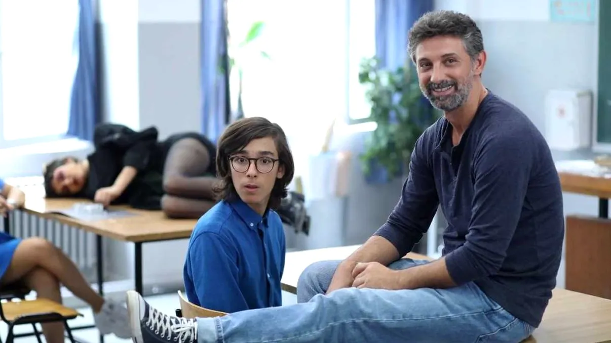 Unde se poate vedea LIVE serialul Profu' de la PRO TV, episodul de marți, 1 octombrie