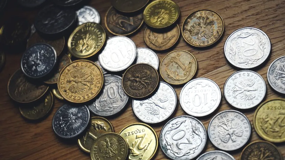 Curs valutar BNR miercuri, 9 octombrie: Cât a ajuns să coste euro la casele de schimb