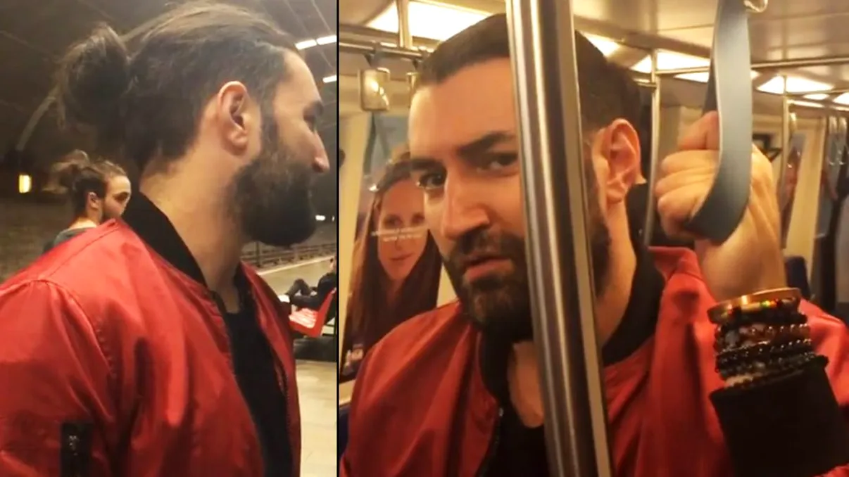 Cum s-a filmat Smiley alături de două tinere, la stația de metrou Titan. Reacția fanilor când l-au văzut așa