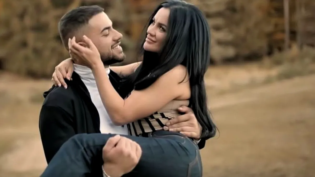 Carmen de la Sălciua s-a pozat la sală, în colanți foarte mulați. Cum arată de fapt iubita lui Culiță Sterp FOTO