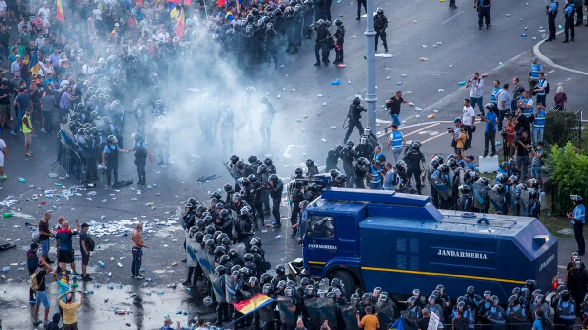 Raportul 10 August, desecretizat. Cine a comandat violențele din Piața Victoriei. Ce rol a jucat Liviu Dragnea