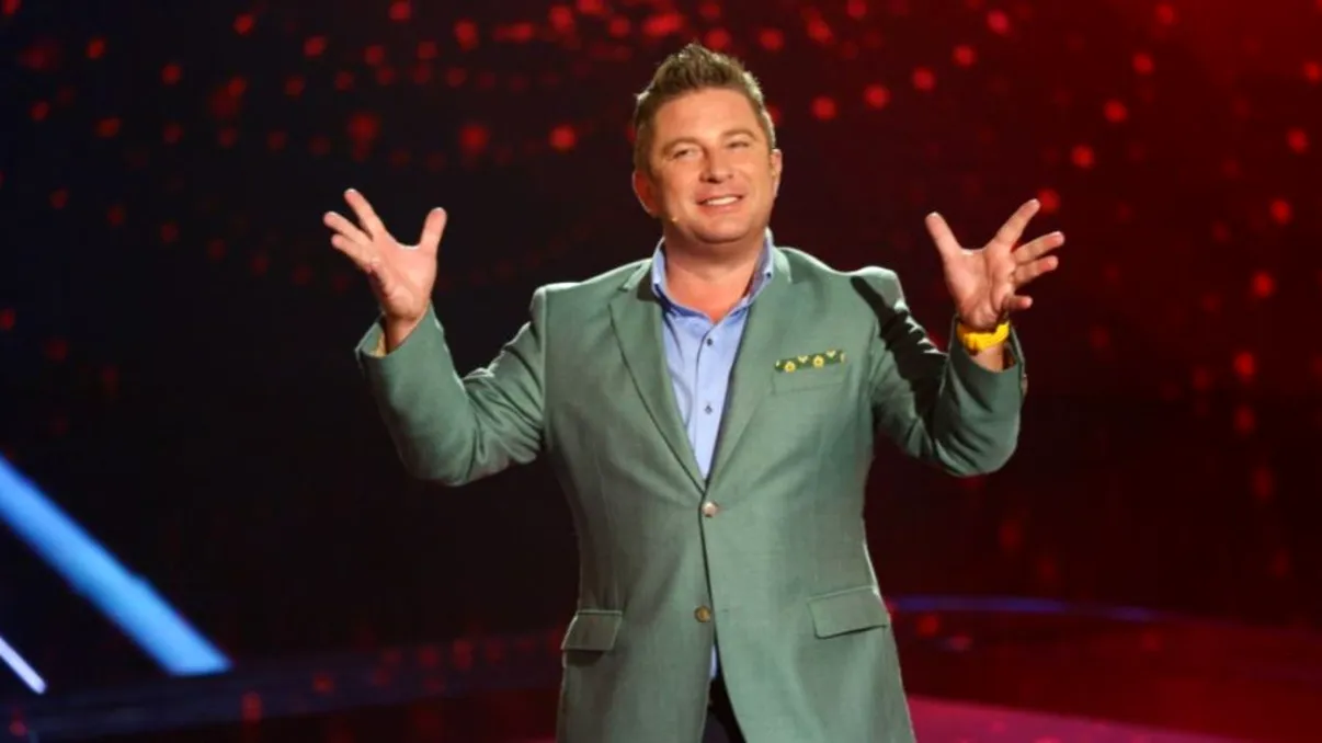 Ce a făcut Pavel Bartoș, aseară, după ce a plecat de la Vocea României. ”E aproape două noaptea”